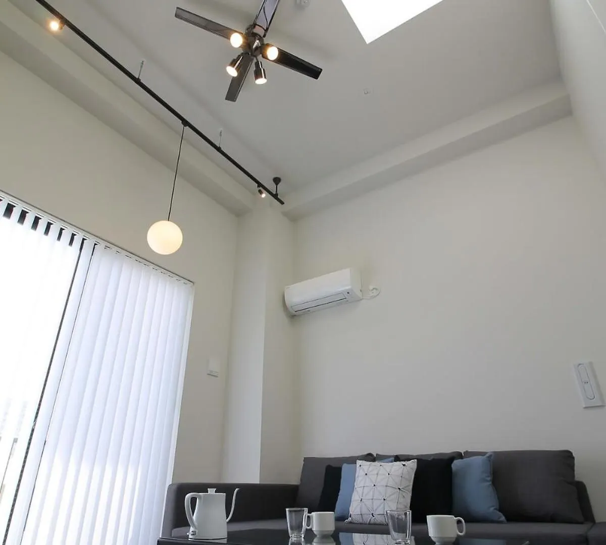 Bhotel Komachi - Breakfast & Comfort Near Downtown Hiroshima Apartment
